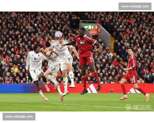 懂球帝 X 咪咕评英超第 9 轮最佳进球:埃泽凌空对决塔韦尼耶角球破门 懂球帝 X 咪咕评英超第 9 轮最佳进球:埃泽凌空对决塔韦尼耶角球破门