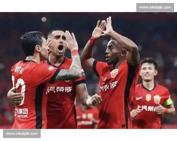 泰山压顶空欢喜，海港领跑仍稳当：中超谁真能抗住考验？